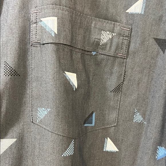 Travis Mathew Casual Button Down Shirt Black and Blue - Picture 4 of 5